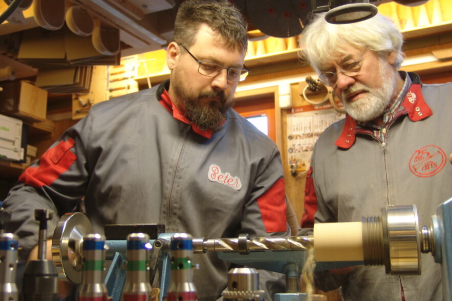 Werkstattaktion mit mit Bohre und MAK's