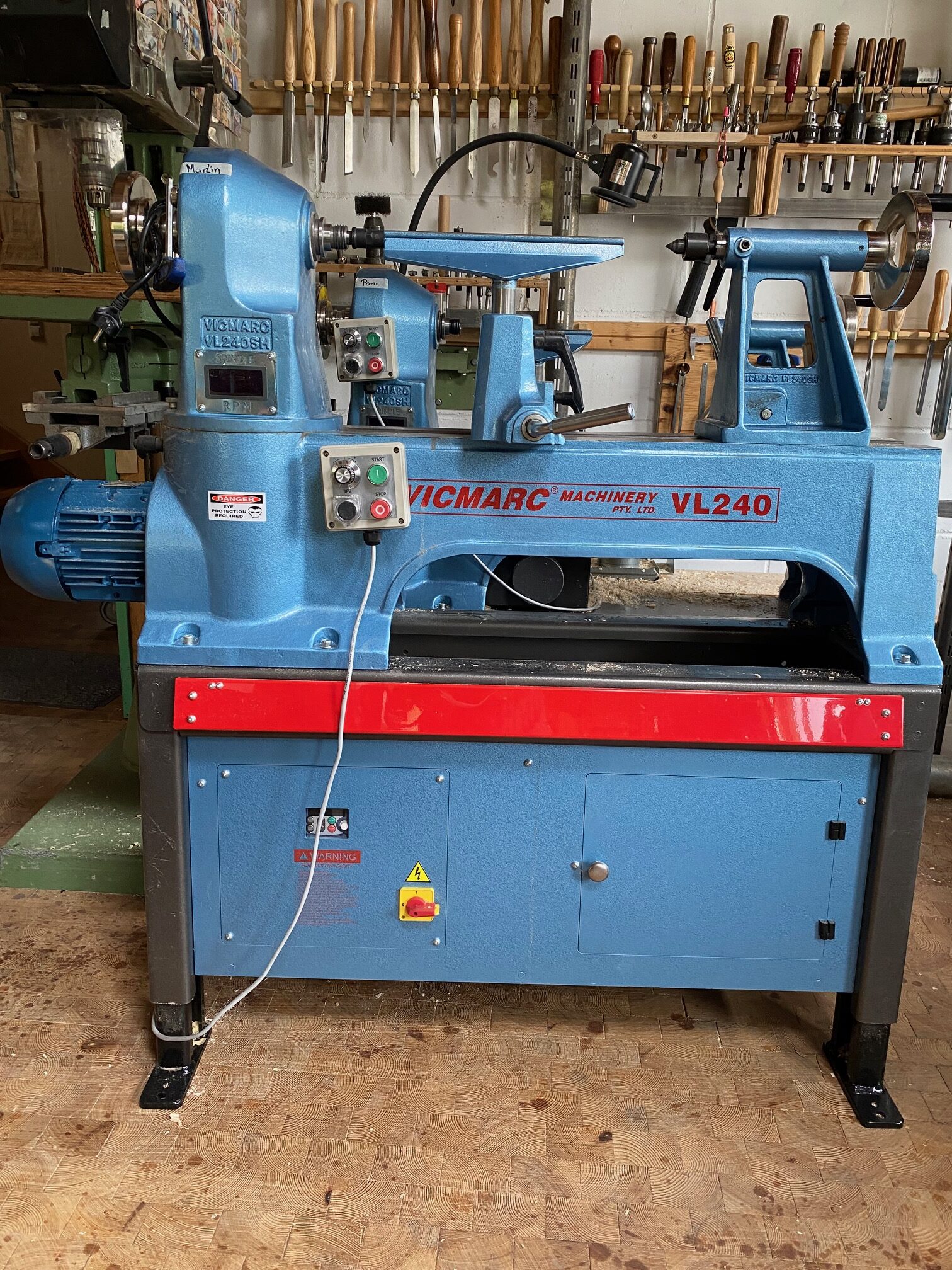 VL 240 HD, Bj. 2025, (Vorführmaschine von Feb. 25 bis Juli 26) Gebrauchtangebot mit Standardzubehör, sowie div. Zubehör aus der dns-Kurswerkstatt